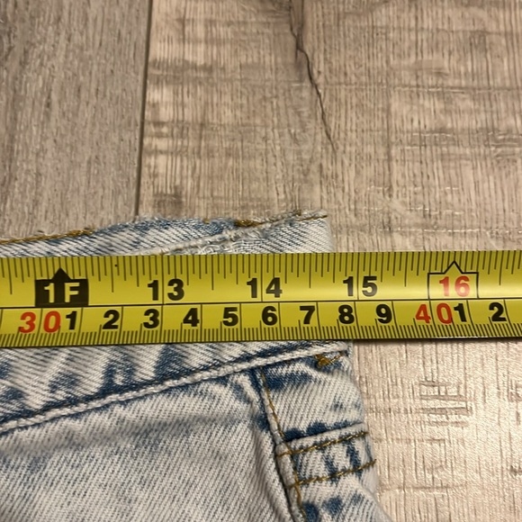 Urban Outfitters BDG Denim Light Wash - Picture 6 of 10